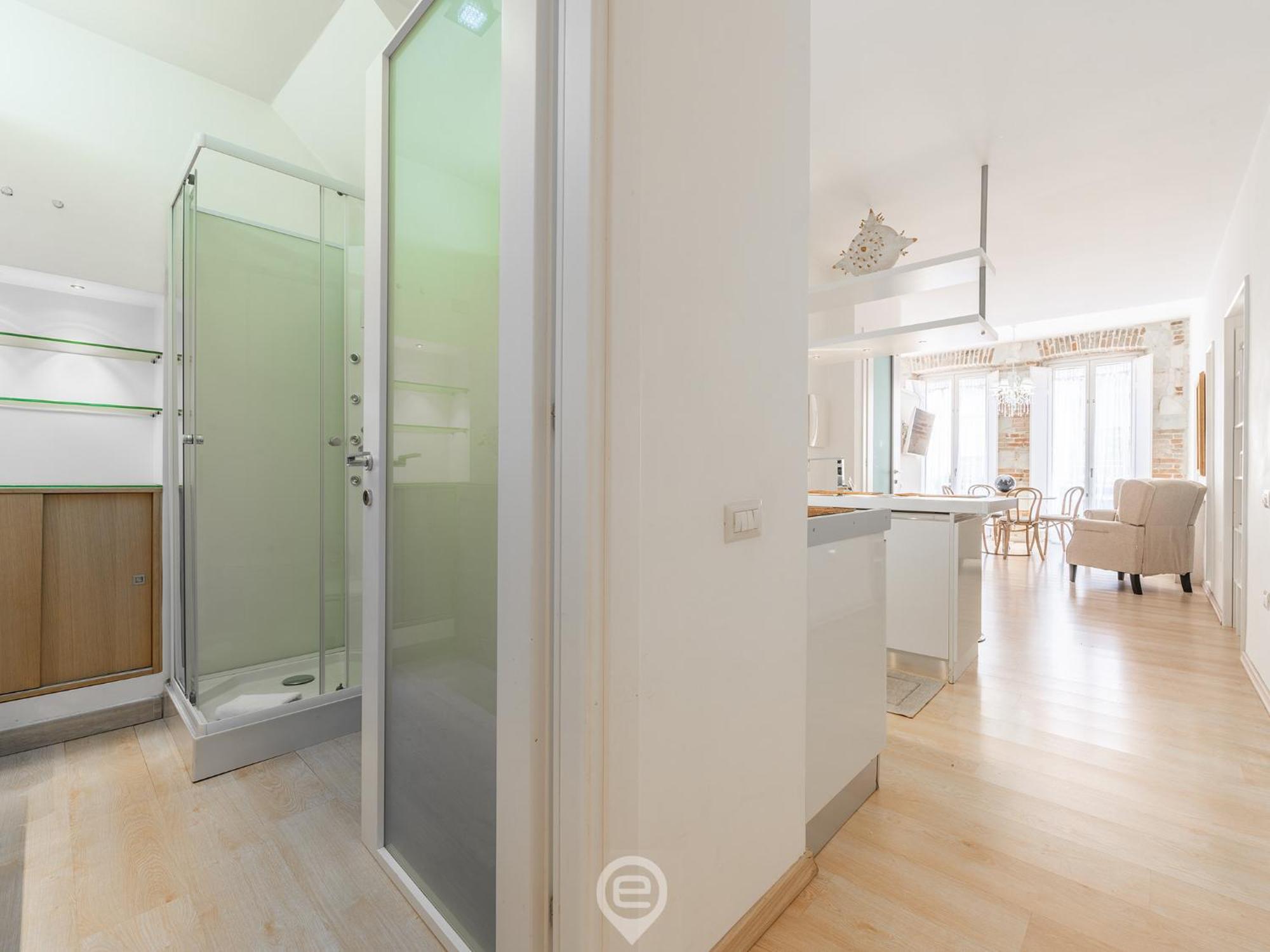 Charming Apartment In The City Center Cagliari Esterno foto