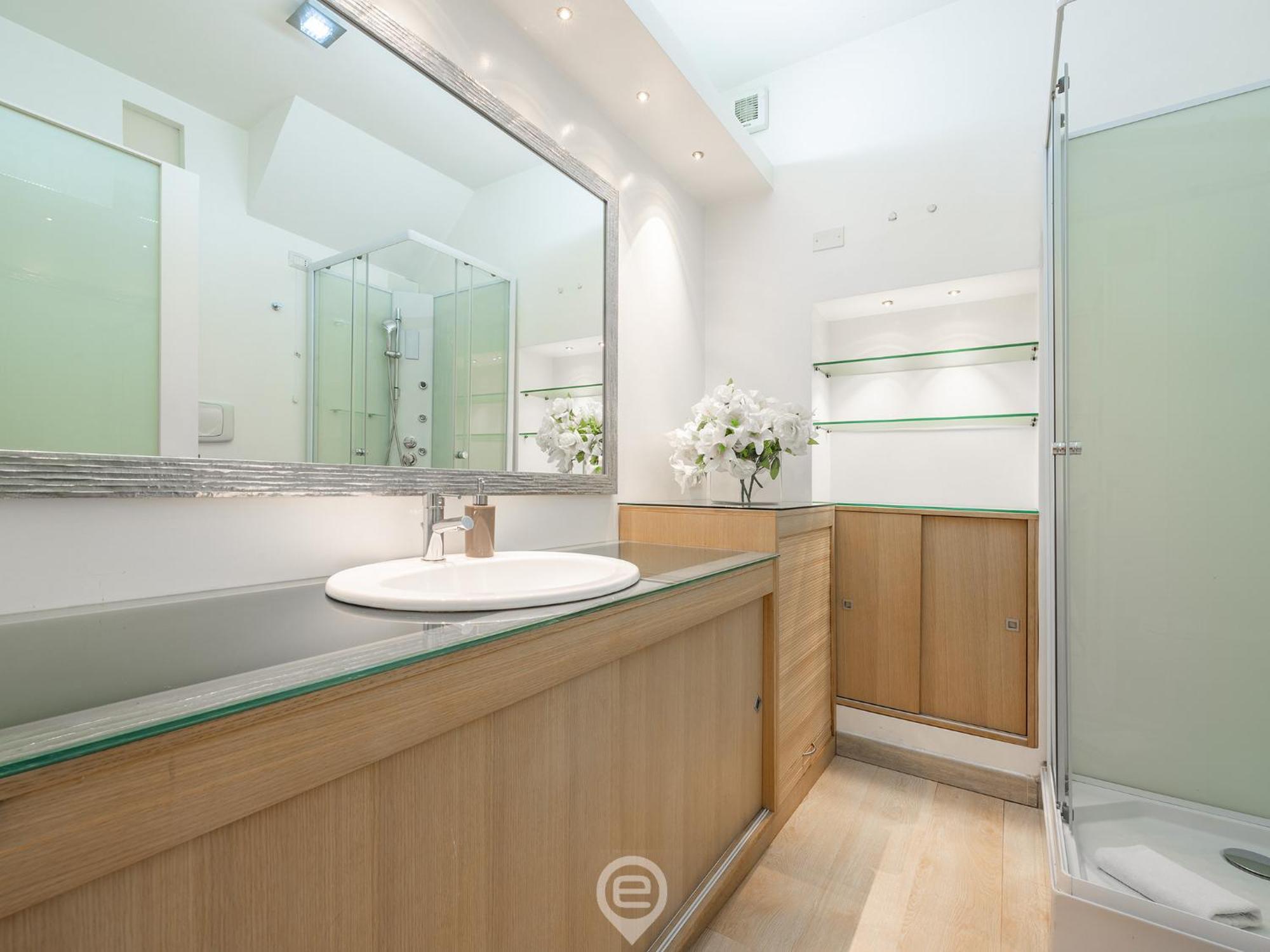 Charming Apartment In The City Center Cagliari Esterno foto